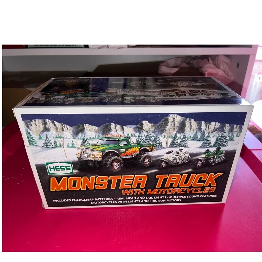2007 Hess Monster Truck Motorcycles Lights and Sounds Green Toy Collectible New